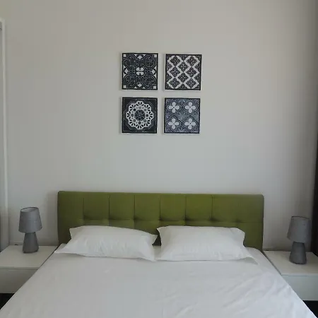 Millberry Beach Apts